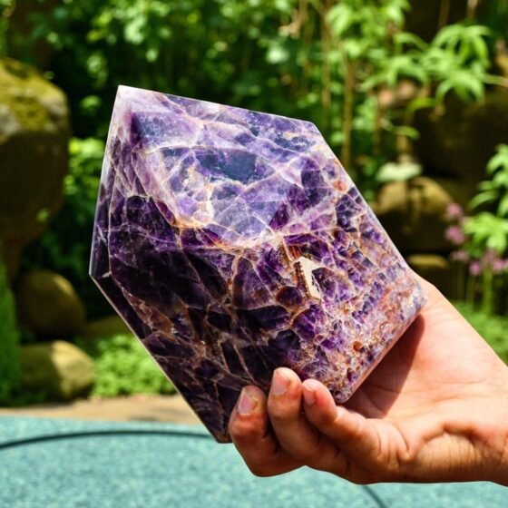 Large 175mm Blue Amethyst Crystal Point - Spirit Power & Chakra Healing Crystal 2