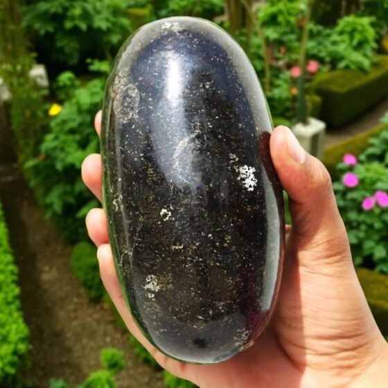 145MM Black Nuummite Crystal Lingam - Healing Energy Reiki Aura Stone 2